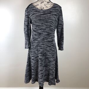 Old Navy Women's M Long Sleeve Black/White Speckled Knit Knee Length Dress